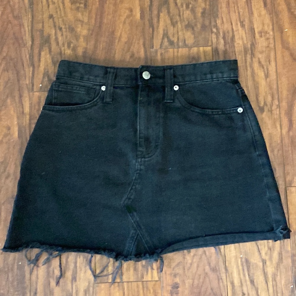 Madewell black jean mini skirt - 26